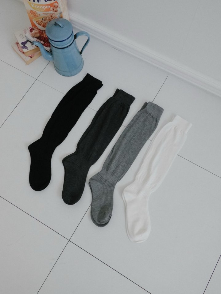 Eeiitt - Korean Women Fashion - #momslook - Midi Knee Socks
