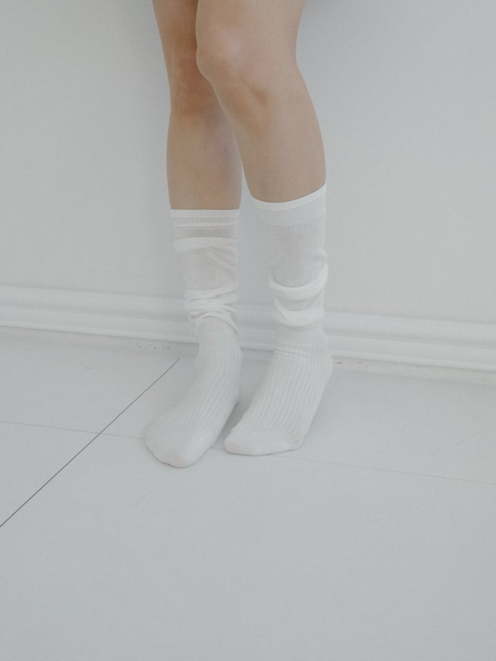 Eeiitt - Korean Women Fashion - #momslook - Midi Knee Socks - 11