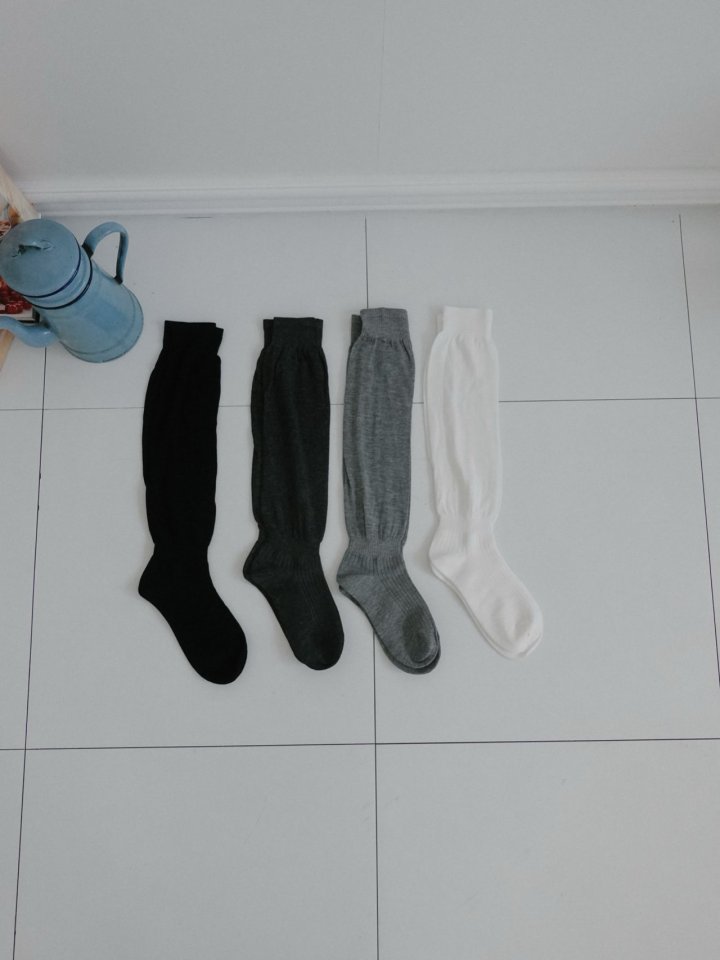 Eeiitt - Korean Women Fashion - #momslook - Midi Knee Socks - 3