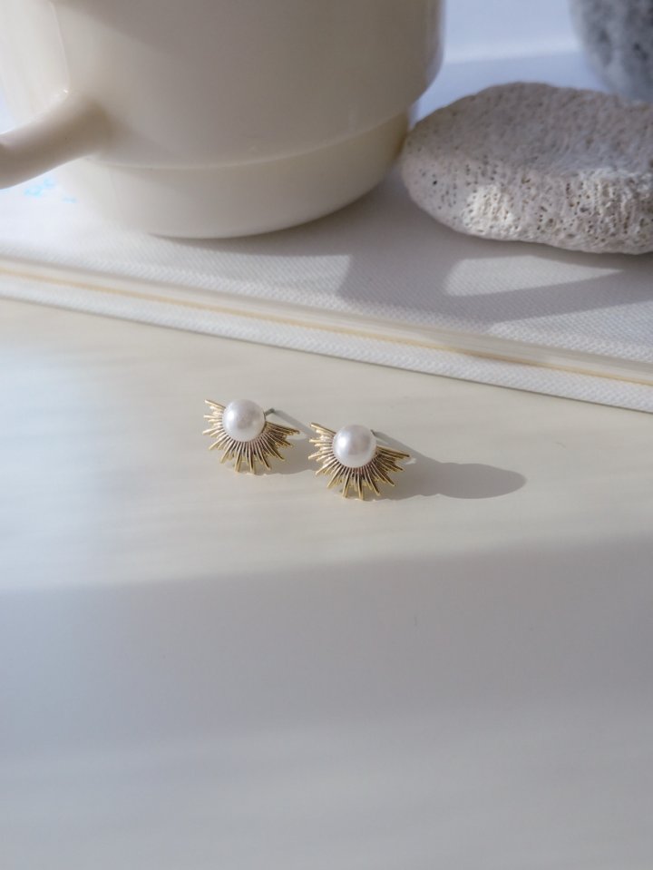 Eeiitt - Korean Women Fashion - #momslook - Inga Sunshine Earring - 2