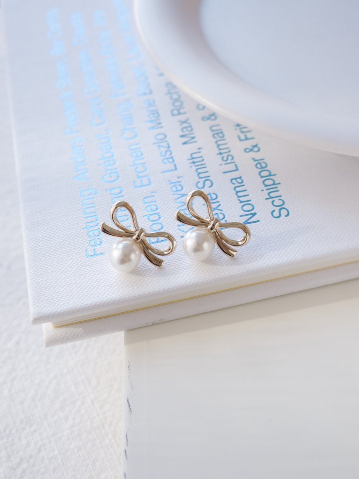 Eeiitt - Korean Women Fashion - #momslook - Elysian Ribbon Earring - 2