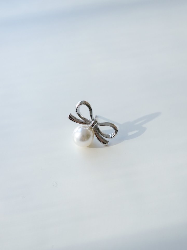 Eeiitt - Korean Women Fashion - #momslook - Elysian Ribbon Earring - 4