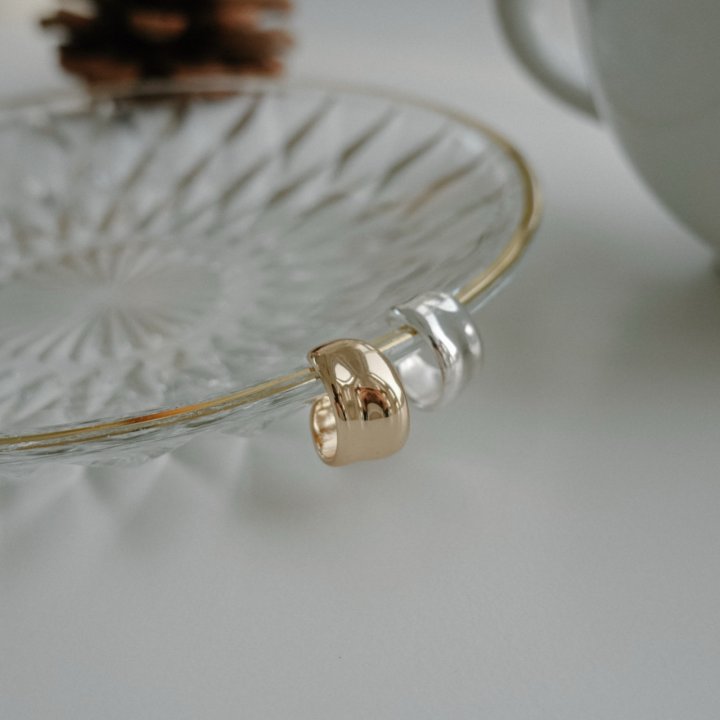 Eeiitt - Korean Women Fashion - #restrostyle - Diony Simple Earcuff