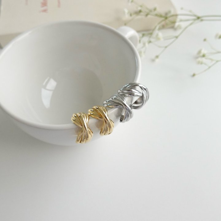 Eeiitt - Korean Women Fashion - #romanticstyle - Misera Ring Earring