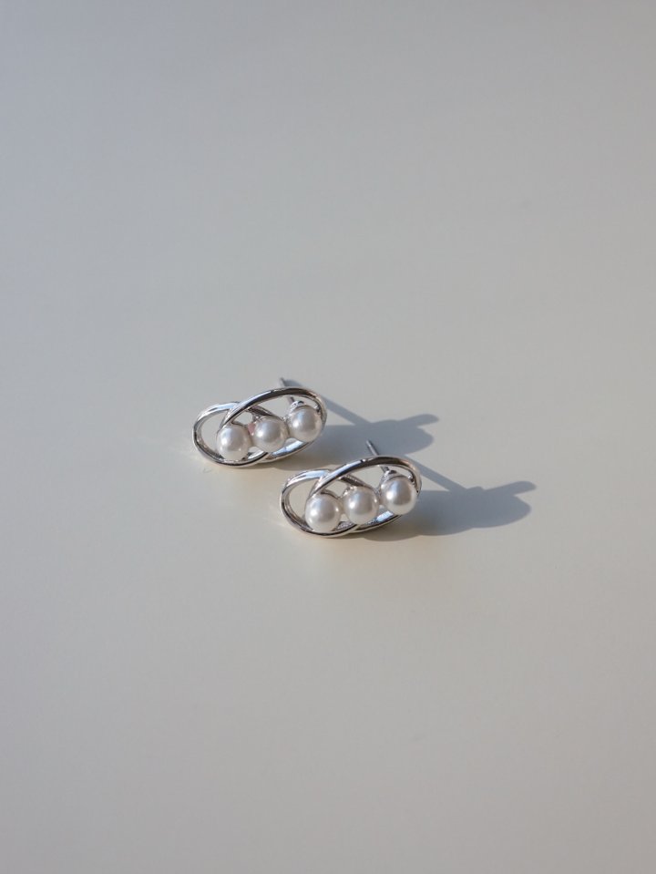 Eeiitt - Korean Women Fashion - #womensfashion - Bay Triple Pearl Earring - 3