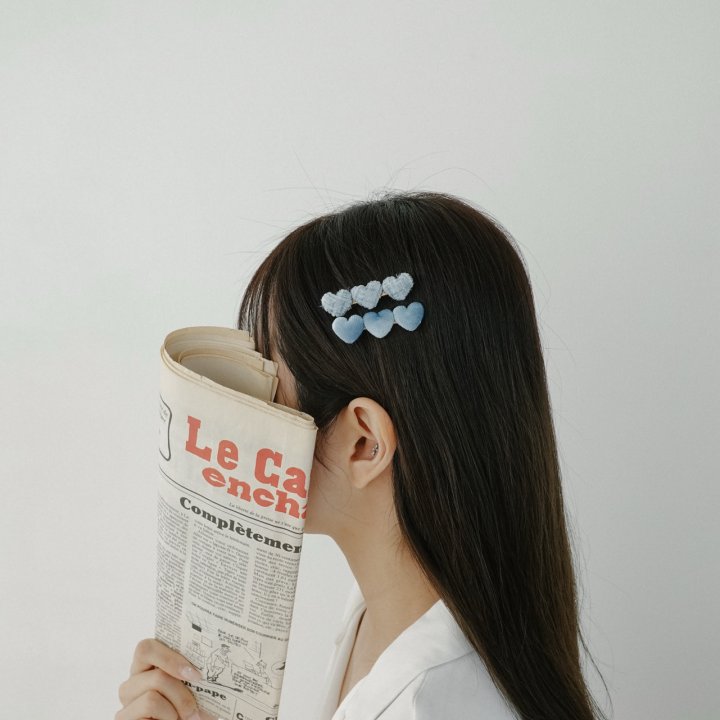 Eeiitt - Korean Women Fashion - #womensfashion - Velvete Tweed Heart Hairpin Set