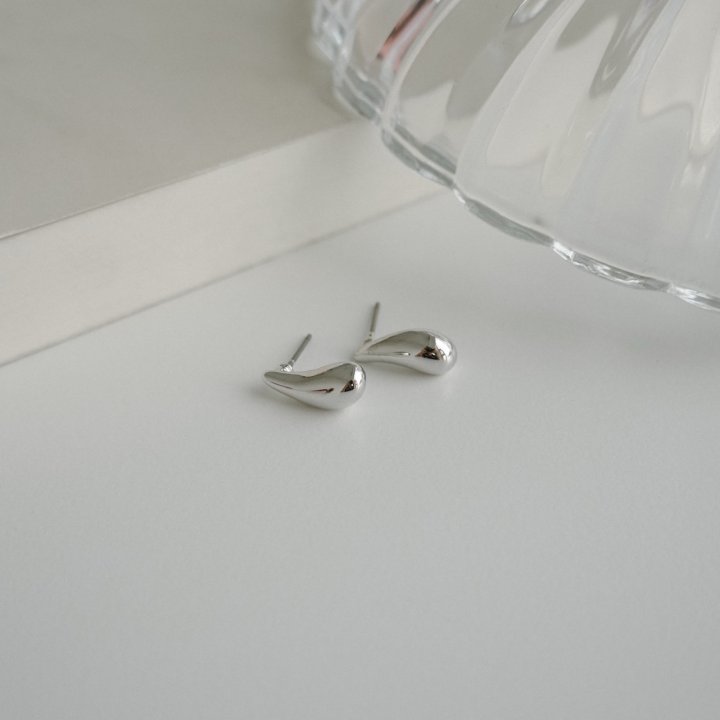 Eeiitt - Korean Women Fashion - #momslook - Minime Water Drop Earring - 4
