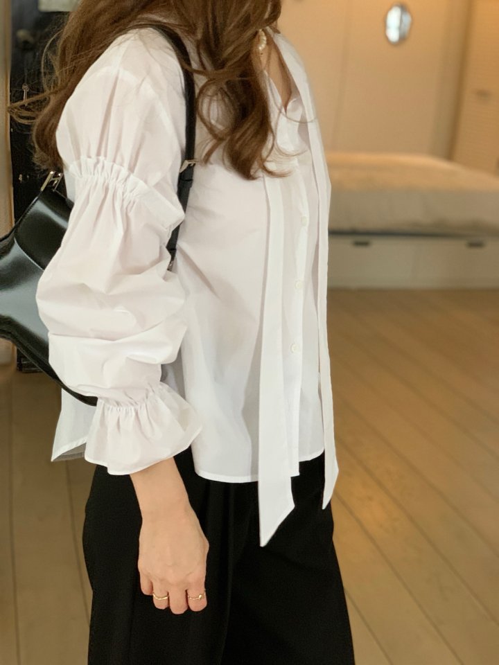 Elmu - Korean Women Fashion - #romanticstyle - Bandi Tie Shirt - 3