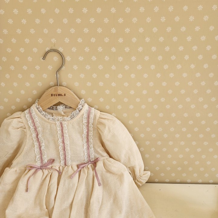 From J - Korean Baby Fashion - #babyboutiqueclothing - Julie Frill Suit - 8