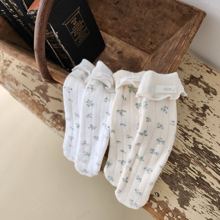 From J - Korean Baby Fashion - #babyootd - Molly Eyelet Knee Socks