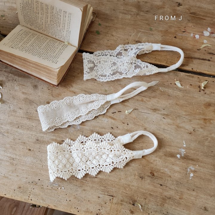 From J - Korean Baby Fashion - #onlinebabyboutique - 3-piece Lace Band Set - 3