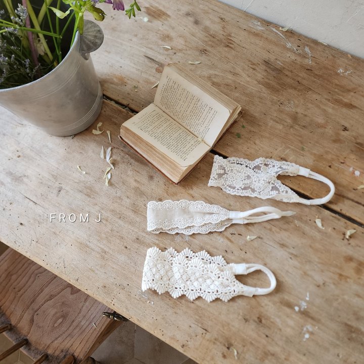 From J - Korean Baby Fashion - #onlinebabyboutique - 3-piece Lace Band Set - 4