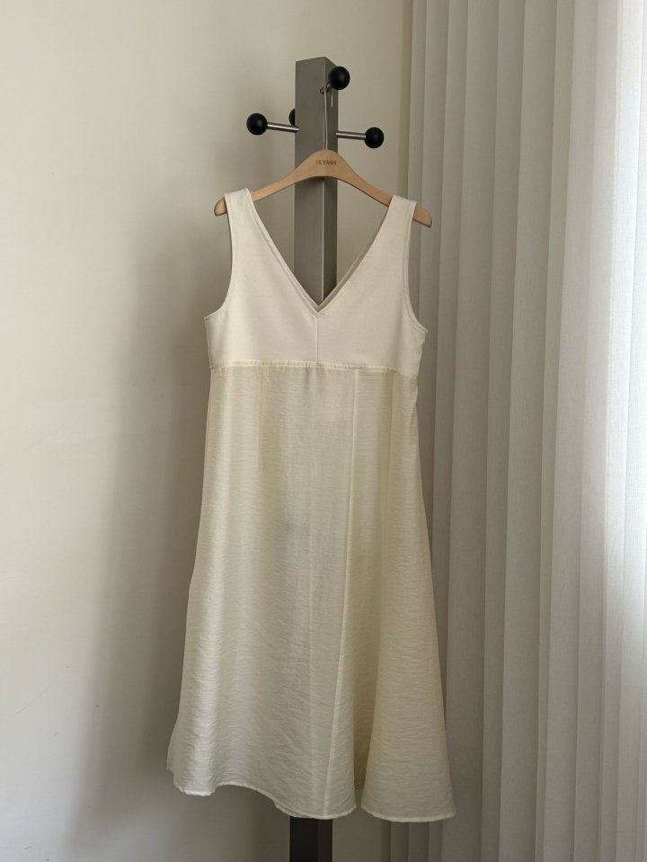 Hiyann - Korean Women Fashion - #momslook - Layered One-piece - 3