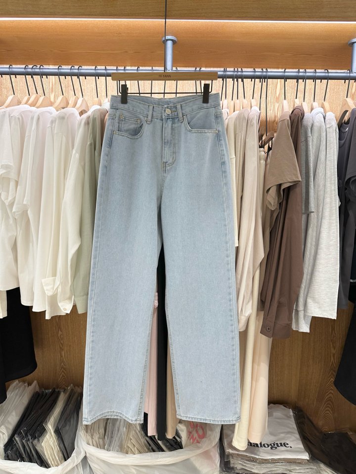 Hiyann - Korean Women Fashion - #vintagekidsstyle - Straight Denim Pants