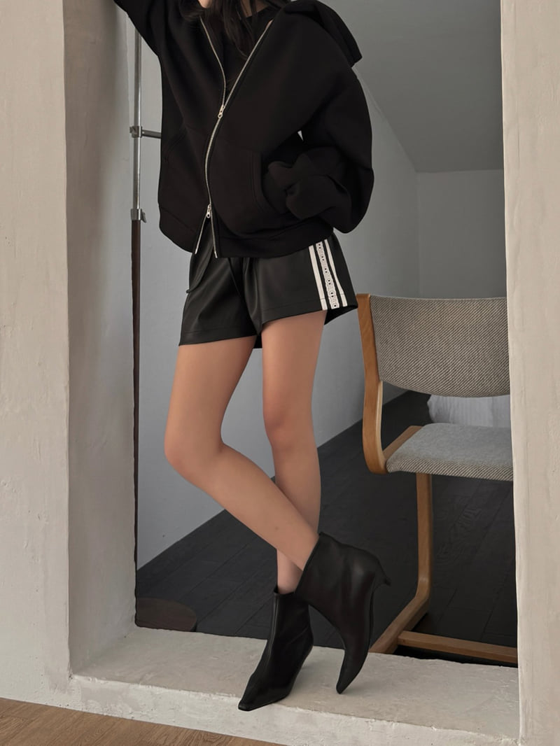 Inssense - Korean Women Fashion - #momslook - Oversized Neoprene Balloon Zipped Hoodie - 3