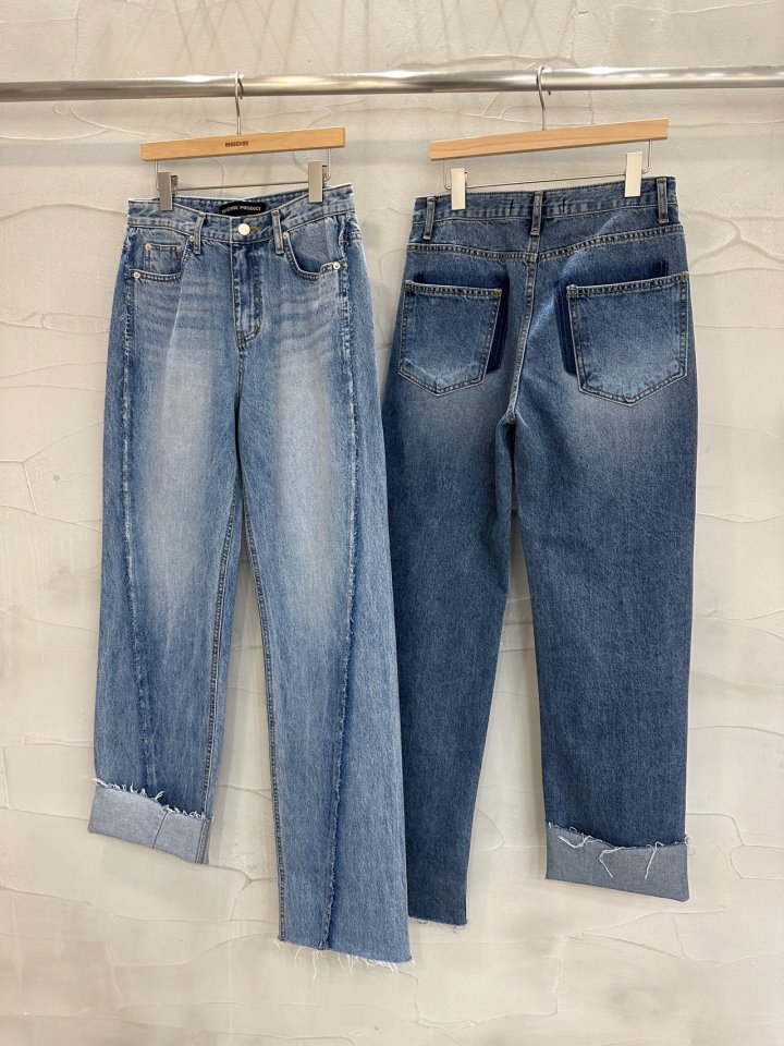 Inssense - Korean Women Fashion - #vintageinspired - Curved Cutted Detail Wide Denim Pants - 9
