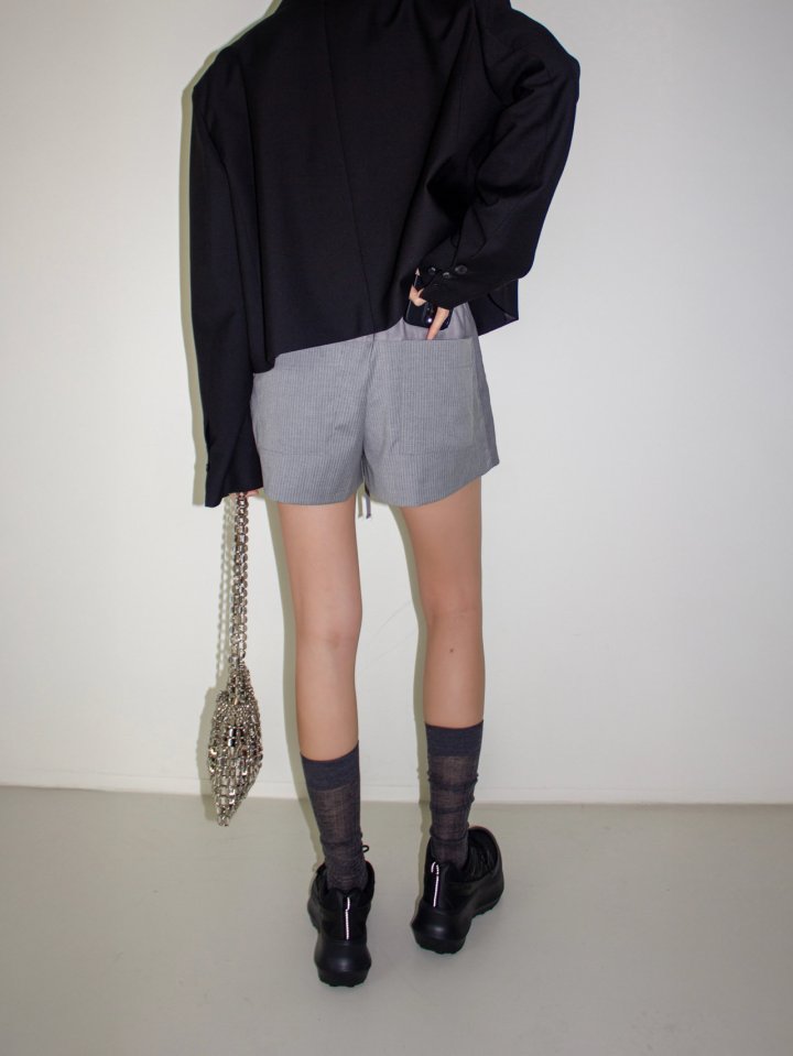 Inssense - Korean Women Fashion - #vintagekidsstyle - Point Collar Cropped Blazer Jacket - 5