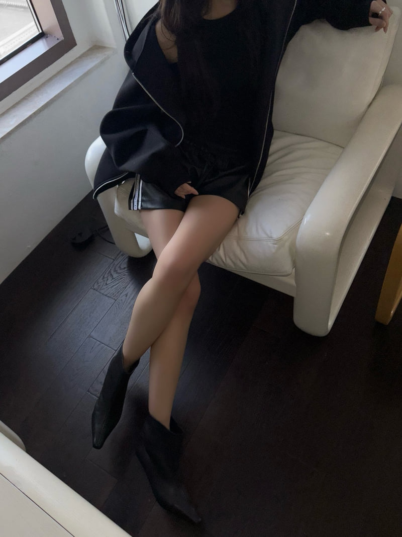 Inssense - Korean Women Fashion - #womensfashion - Oversized Neoprene Balloon Zipped Hoodie - 2