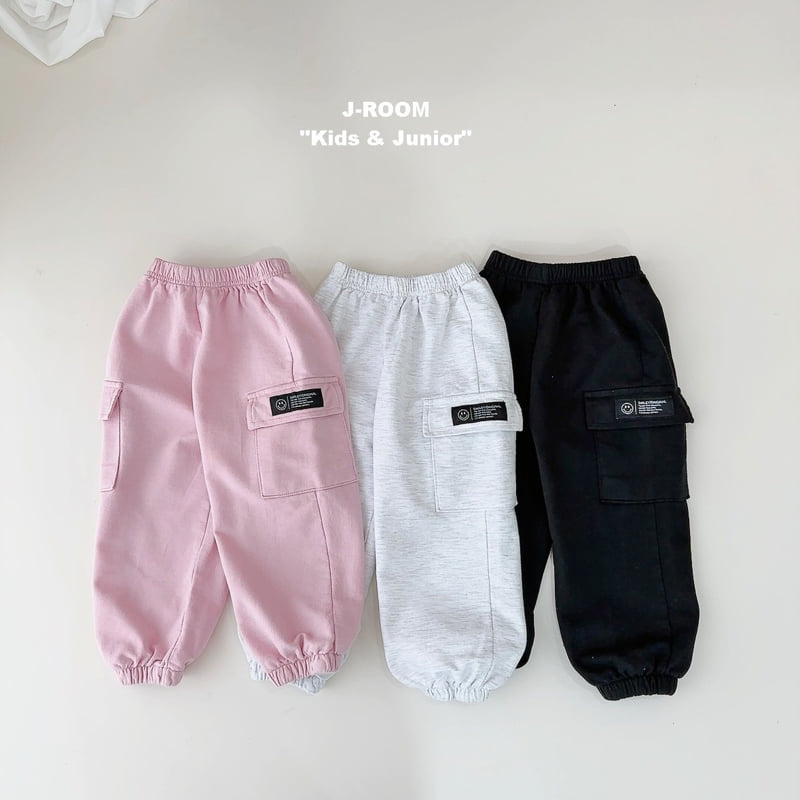 J-Room - Korean Children Fashion - #kidsstore - Mini Label Cargo Pants - 2