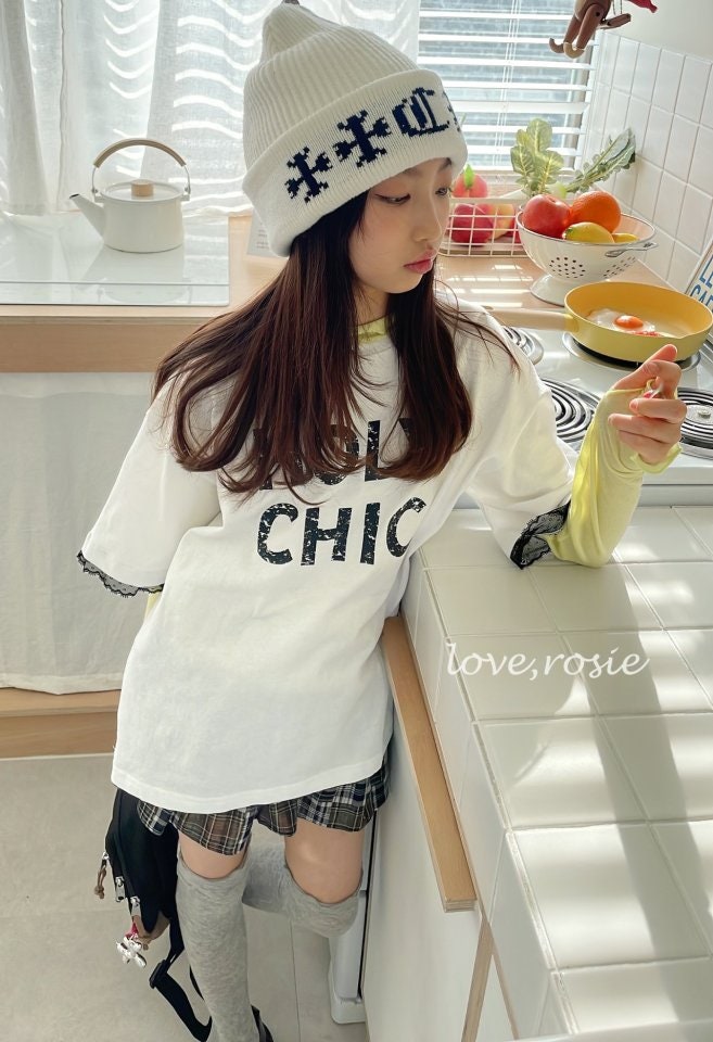 Love Rosie - Korean Women Fashion - #restrostyle - Chic Short Sleeve Lace Boxy Tee (with Mom) - 2
