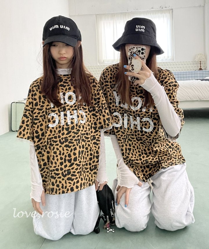 Love Rosie - Korean Women Fashion - #womensfashion - Chic Short Sleeve Lace Boxy Tee (with Mom) - 8