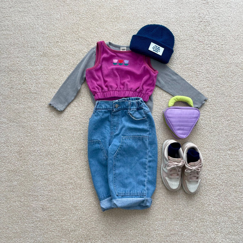 Middle Name - Korean Children Fashion - #childofig - Flower Embroidery Vest - 11