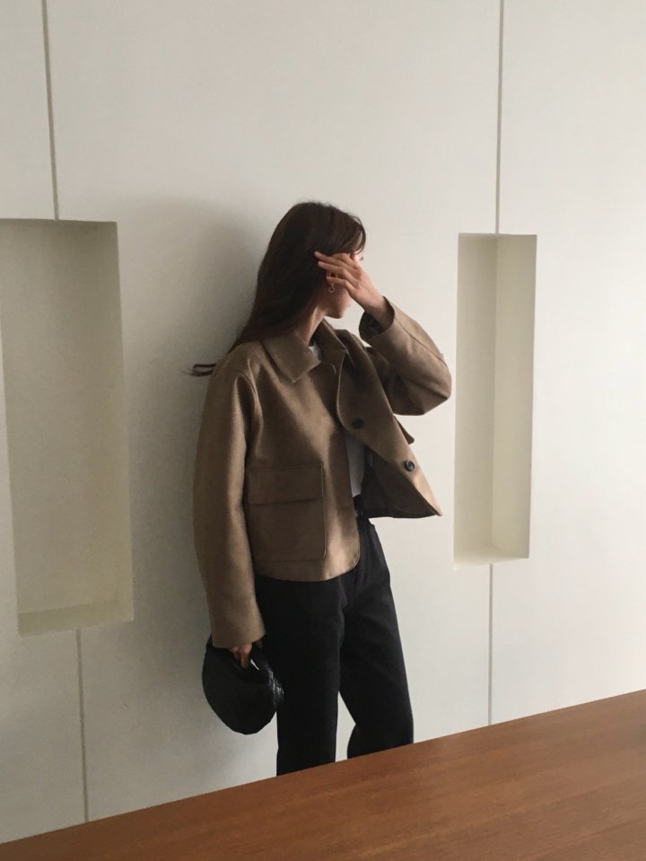 Moani - Korean Women Fashion - #womensfashion - Crop Suede Jacket - 4