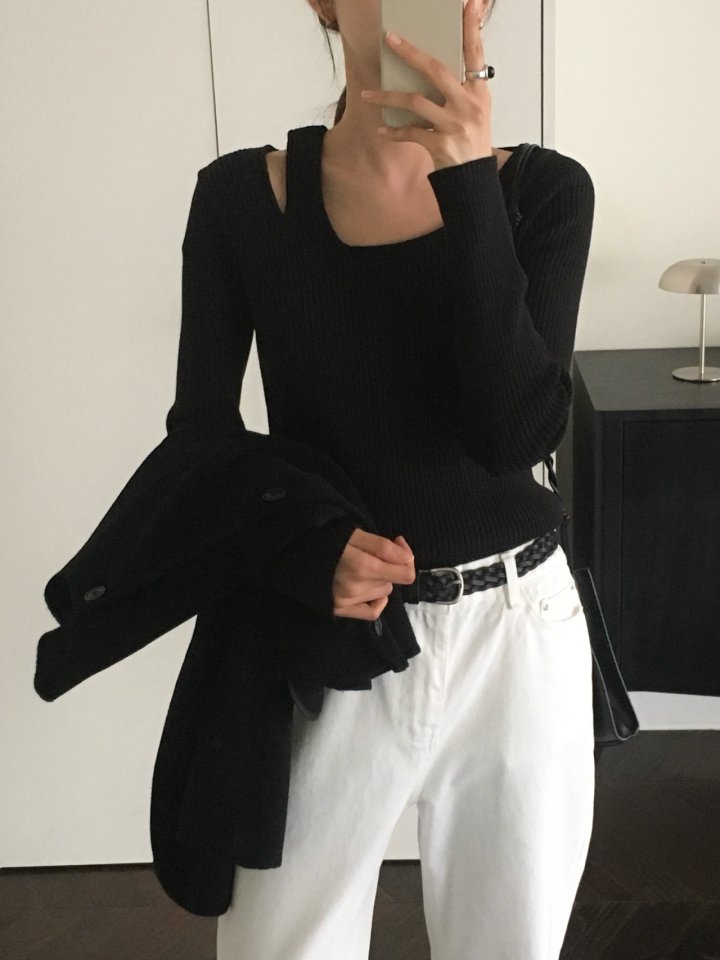 Moani - Korean Women Fashion - #momslook - Unbalanced Shoulder Cut-out Knit Top