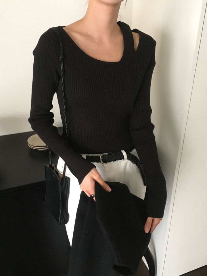 Moani - Korean Women Fashion - #momslook - Unbalanced Shoulder Cut-out Knit Top - 3