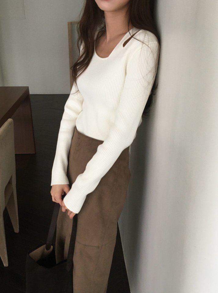 Moani - Korean Women Fashion - #momslook - Unbalanced Shoulder Cut-out Knit Top - 3