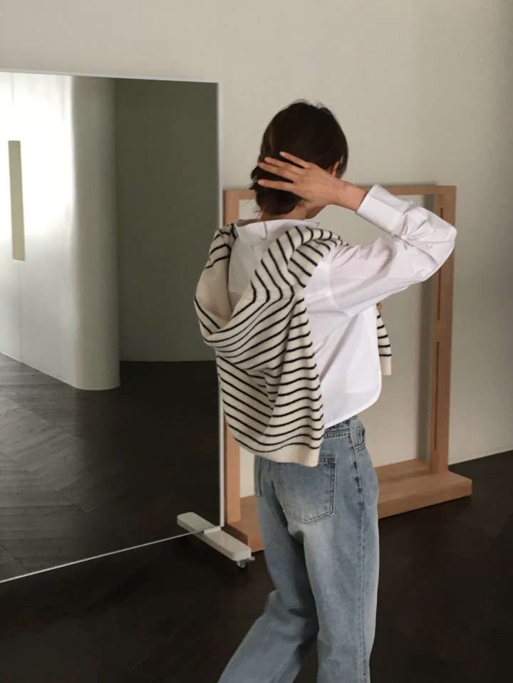 Moani - Korean Women Fashion - #momslook - Crop Pocket Shirt - 8