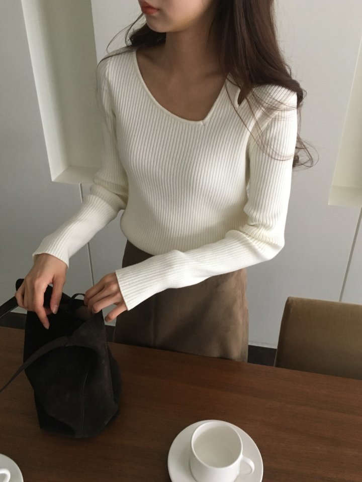 Moani - Korean Women Fashion - #restrostyle - Unbalanced Shoulder Cut-out Knit Top - 8