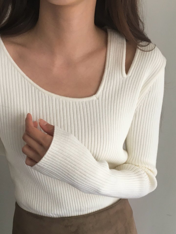 Moani - Korean Women Fashion - #vintagekidsstyle - Unbalanced Shoulder Cut-out Knit Top - 6