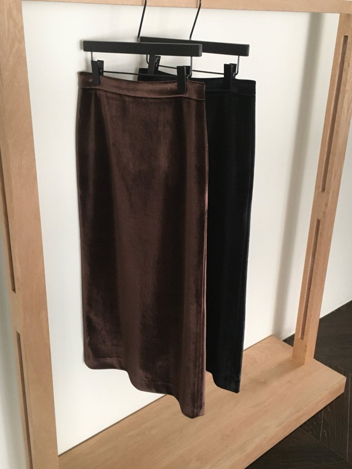 Moani - Korean Women Fashion - #womensfashion - Velvete Back Slit Skirt - 11