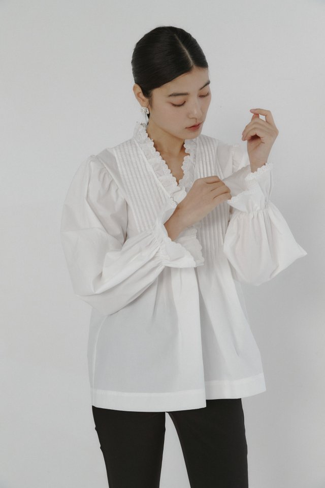 Neroli36 - Korean Women Fashion - #womensfashion - M Pin-tuck Embroidery Blouse - 4