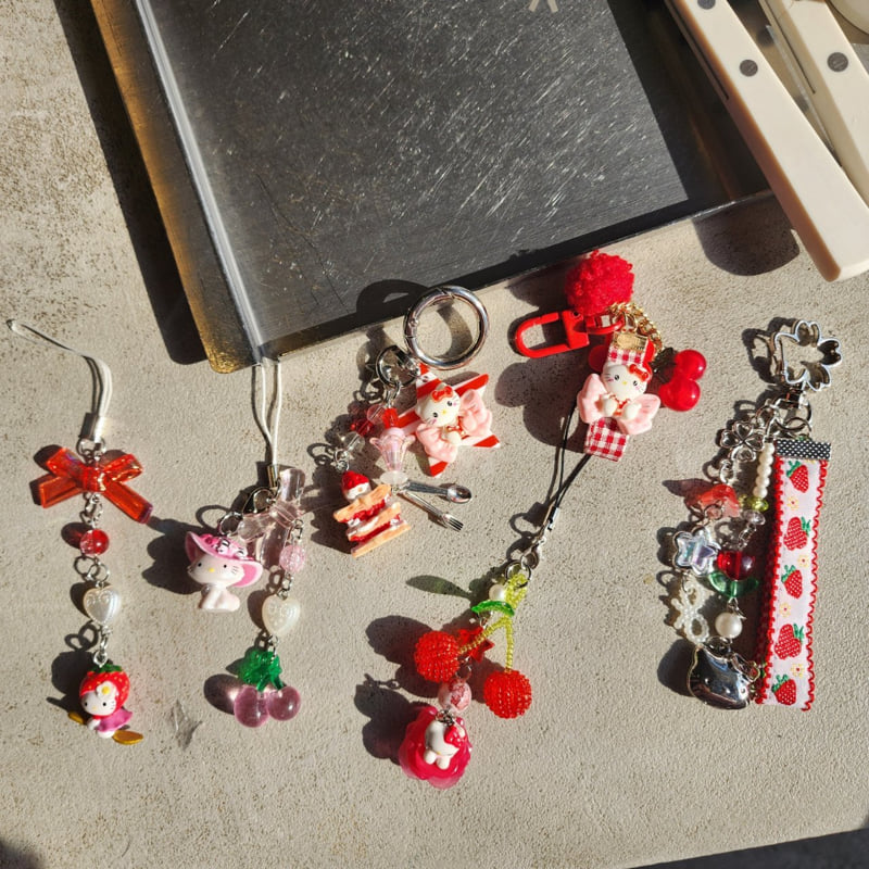 Newerly - Korean Women Fashion - #momslook - Pink Hat Cat Mni Strap Keyring - 2