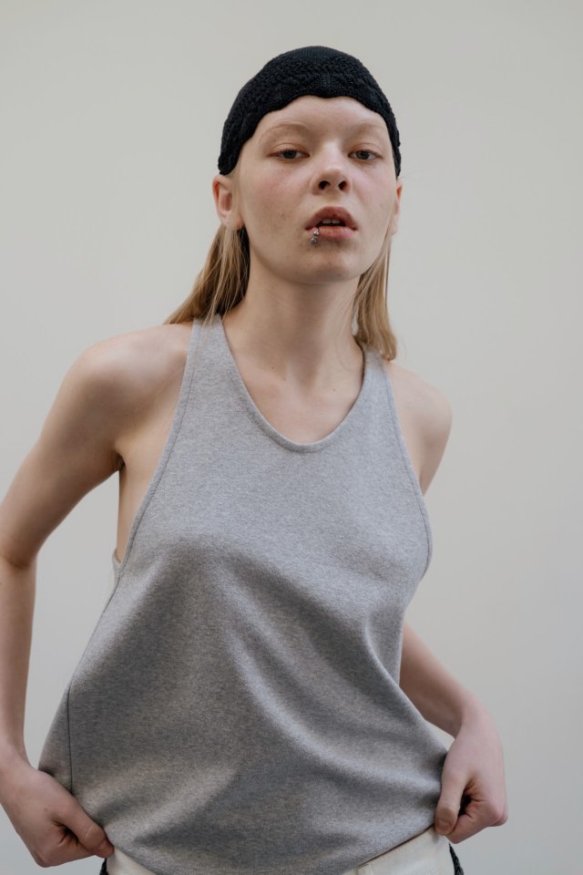 Nutplan - Korean Women Fashion - #momslook - Back Slit Sleeveless Tee - 9