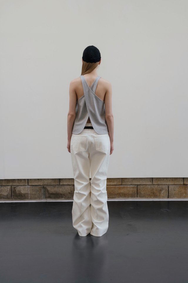Nutplan - Korean Women Fashion - #thatsdarling - Back Slit Sleeveless Tee - 5