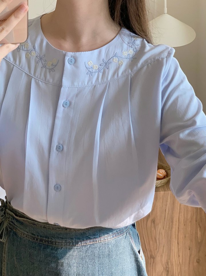 Our Moment - Korean Women Fashion - #momslook - Shoe Embroidery Blouse - 7