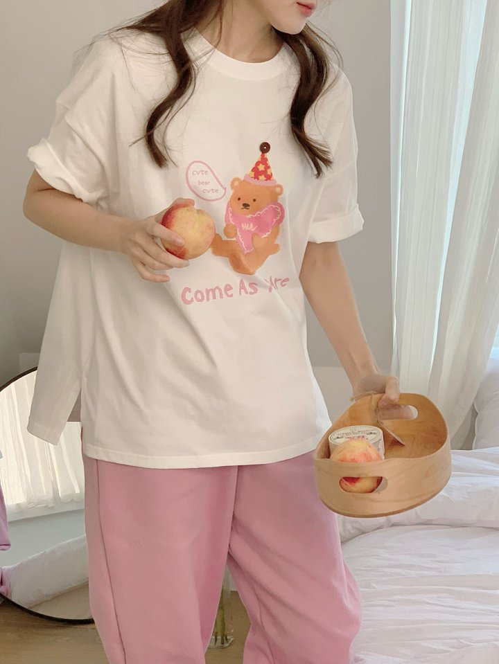 Our Moment - Korean Women Fashion - #restrostyle - Heart Bear Tee - 6