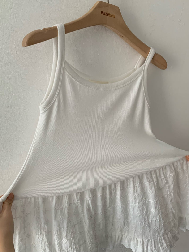 Our Moment - Korean Women Fashion - #vintagekidsstyle - Dami Sleeveless Tee - 12