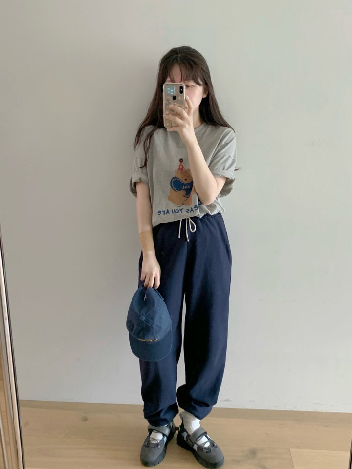 Our Moment - Korean Women Fashion - #womensfashion - Heart Bear Tee - 2