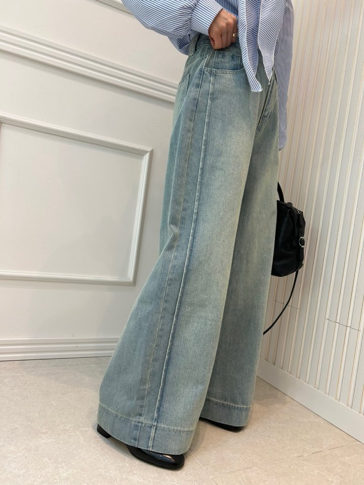 Pearls room - Korean Women Fashion - #momslook - Slit Denim Pants - 3