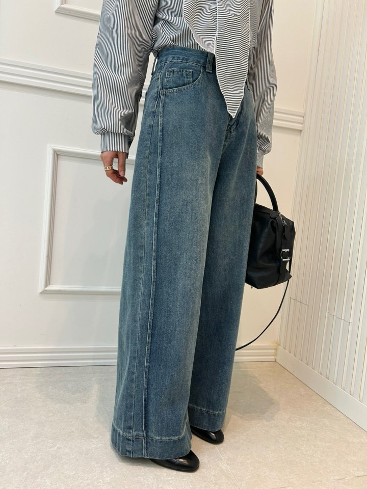 Pearls room - Korean Women Fashion - #momslook - Slit Denim Pants - 9