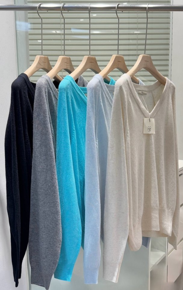 Pomelo - Korean Women Fashion - #womensfashion - Cozy Raglan Knit Sweater - 9