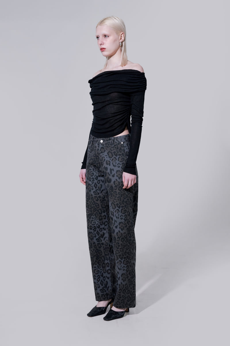 Project Wave - Korean Women Fashion - #momslook - Fore Shirring Long Sleeve Top - 2