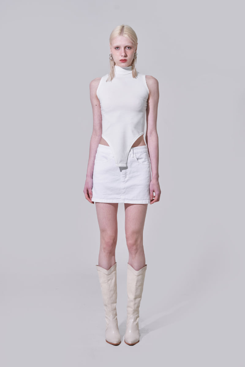 Project Wave - Korean Women Fashion - #thatsdarling - Half Neck Strech Bodysuit