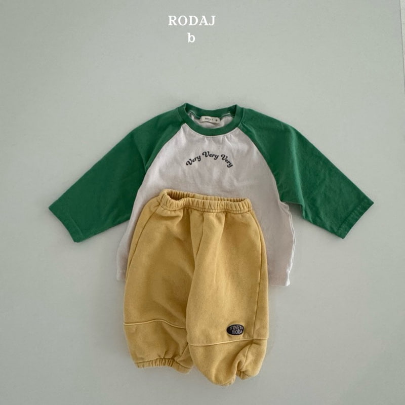 Roda J - Korean Baby Fashion - #babyoninstagram - Bebe Berry Raglan Tee - 3