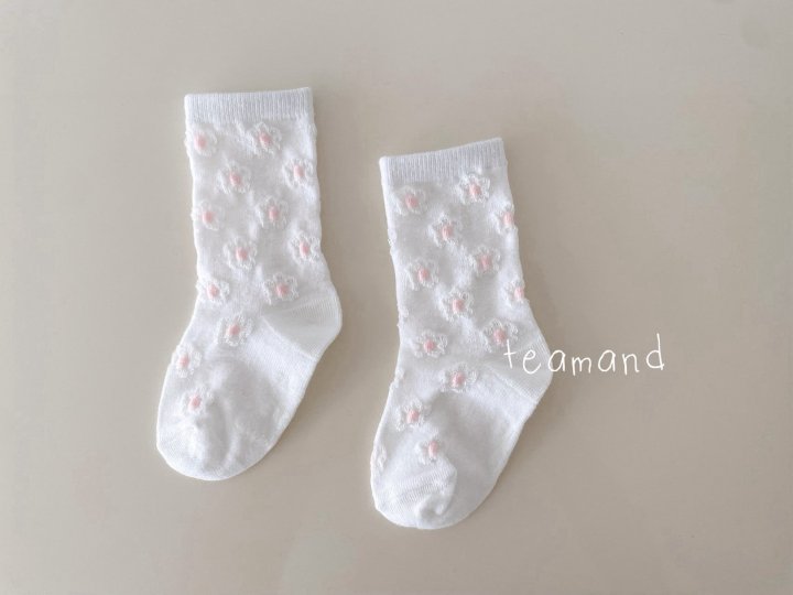 Teamand - Korean Children Fashion - #prettylittlegirls - Punching Daisy Set (with Mom)