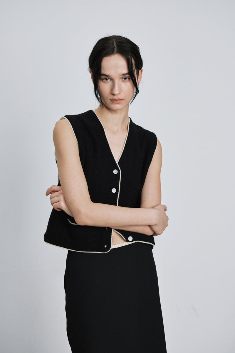 Understanding - Korean Women Fashion - #womensfashion - Two Tone Knit Vest - 6
